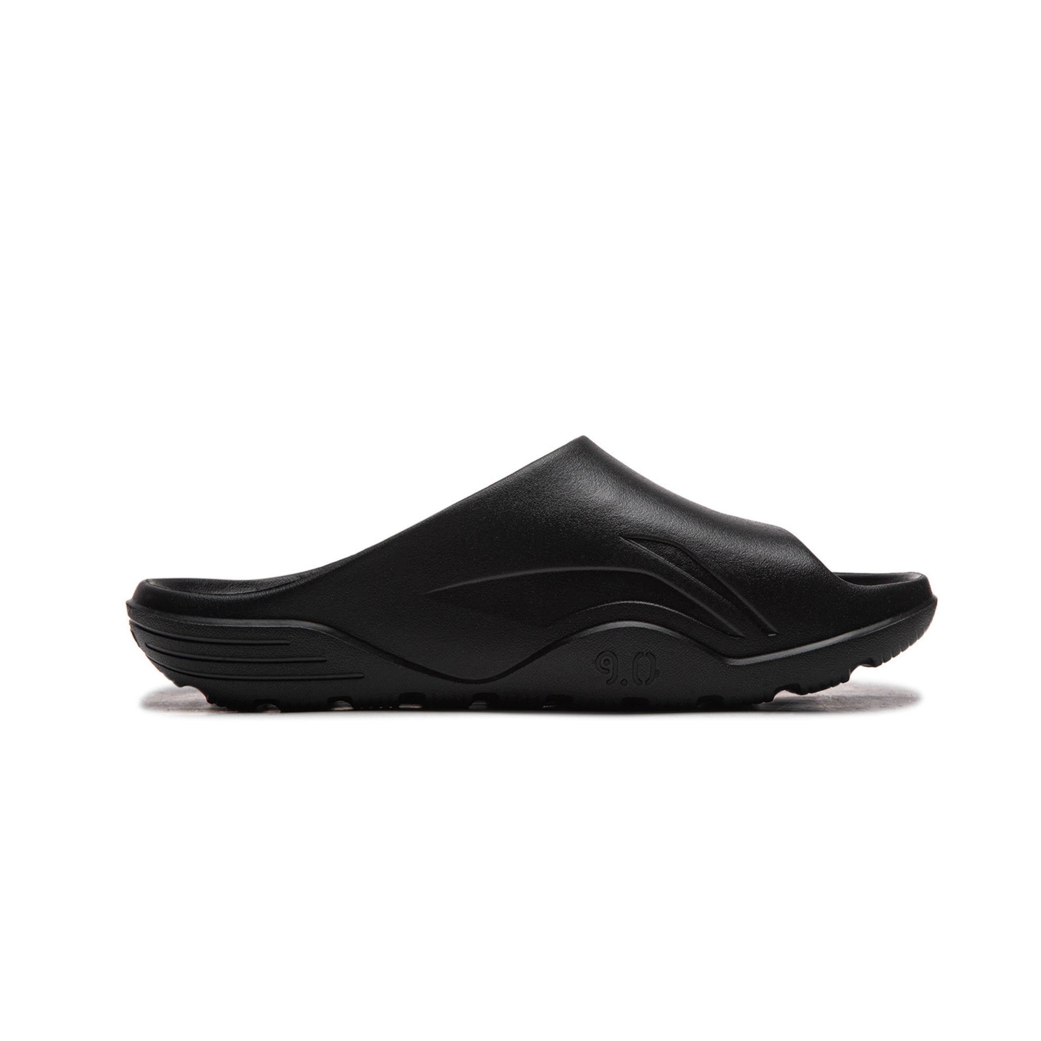 Komfortable Li-Ning sliders til sport og fritid